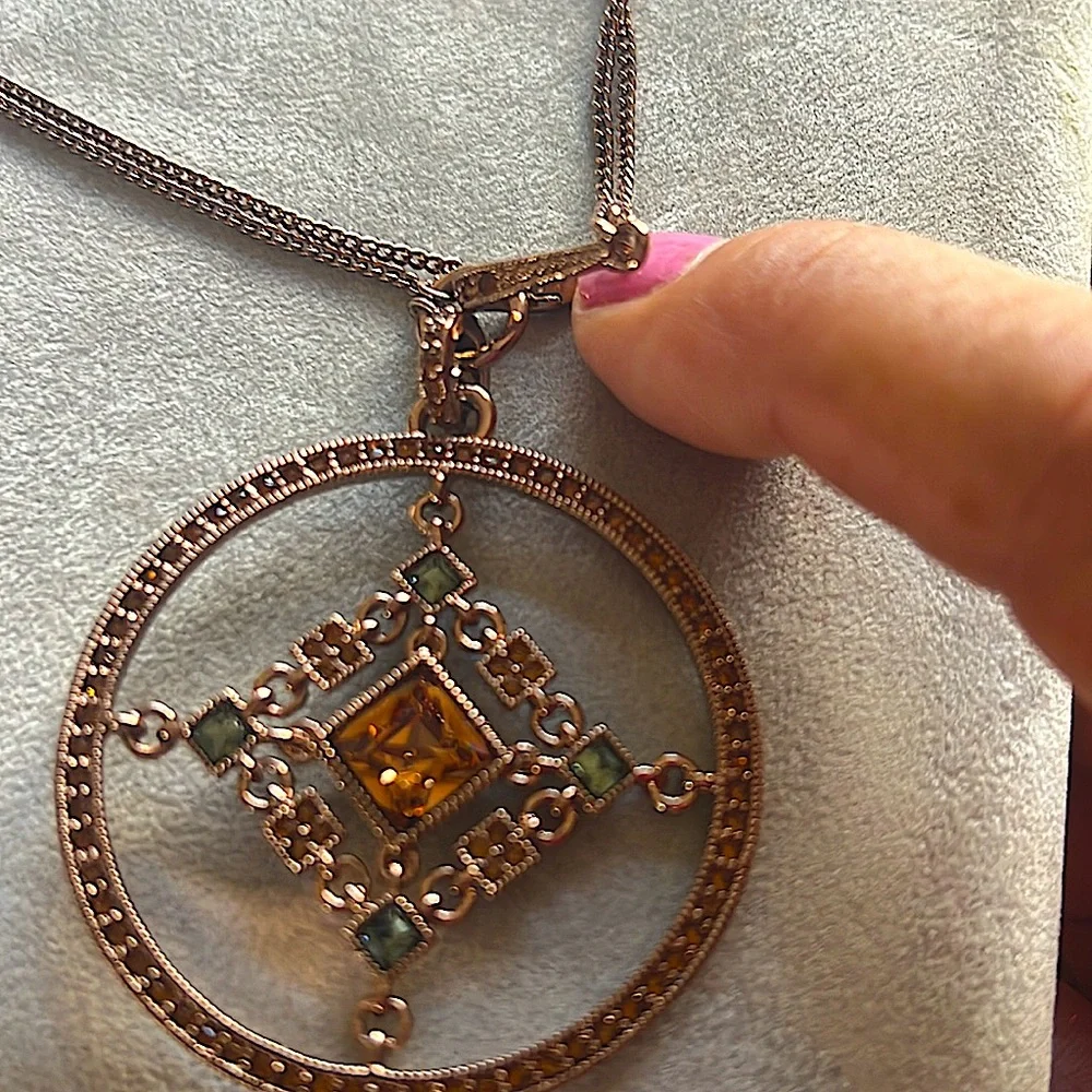 NWOTAuthentic Givenchy Necklace.Adjustable short/longRose color/Rhinestone Amber - Picture 3 of 10